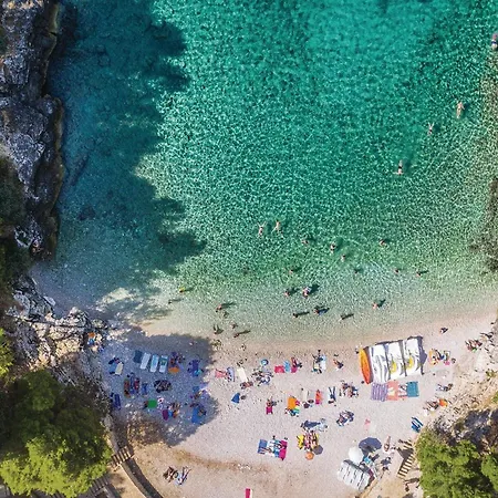 4 Bedroom Awesome In Pula Holiday home