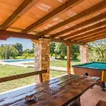 4 Bedroom Awesome In