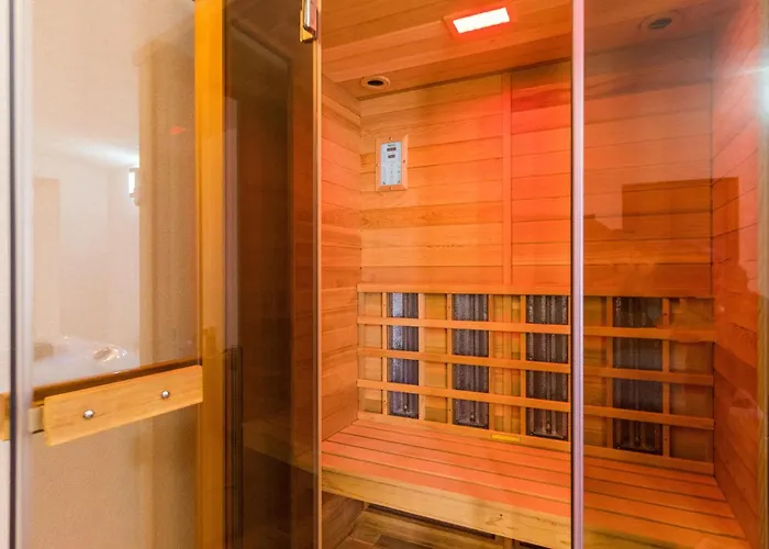 4 Bedroom Awesome In