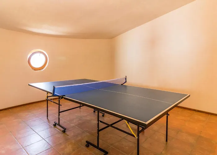 4 Bedroom Awesome In Casa de Férias *